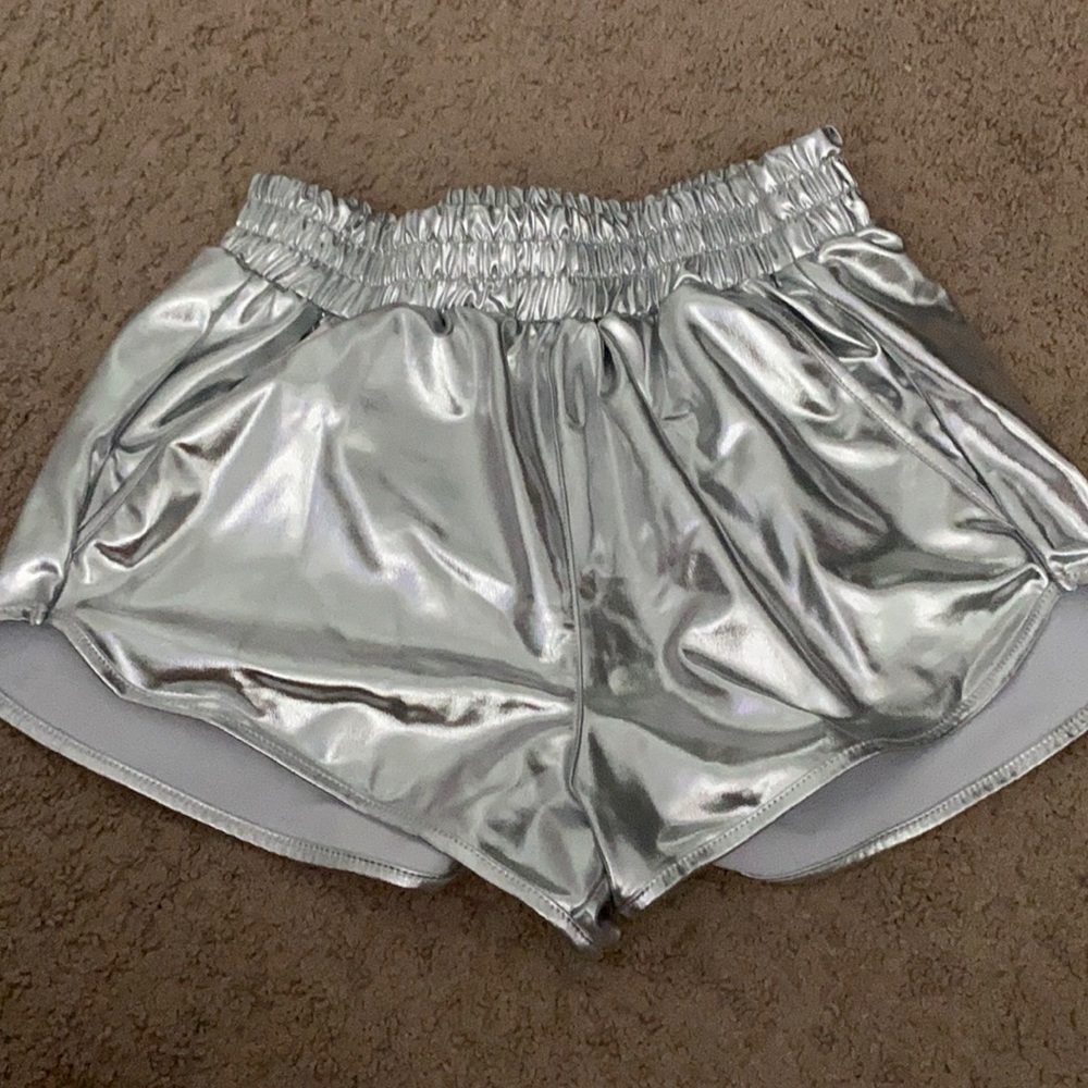 Reflecting shorts